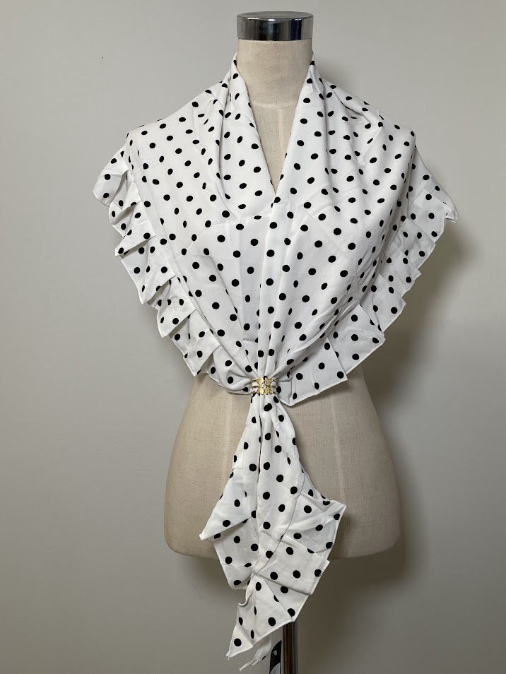 Piquillo blanco lunar negro