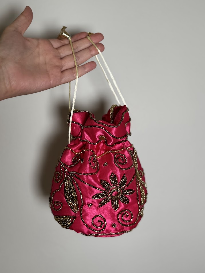 Bombonera fucsia flores