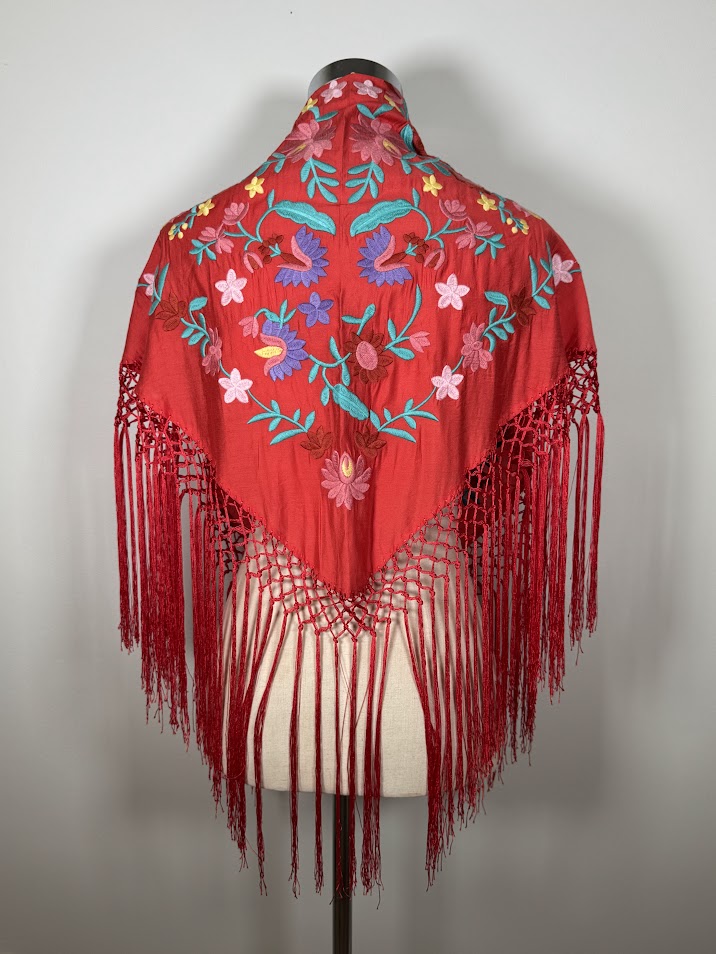 Mantón bordado Duquela rojo