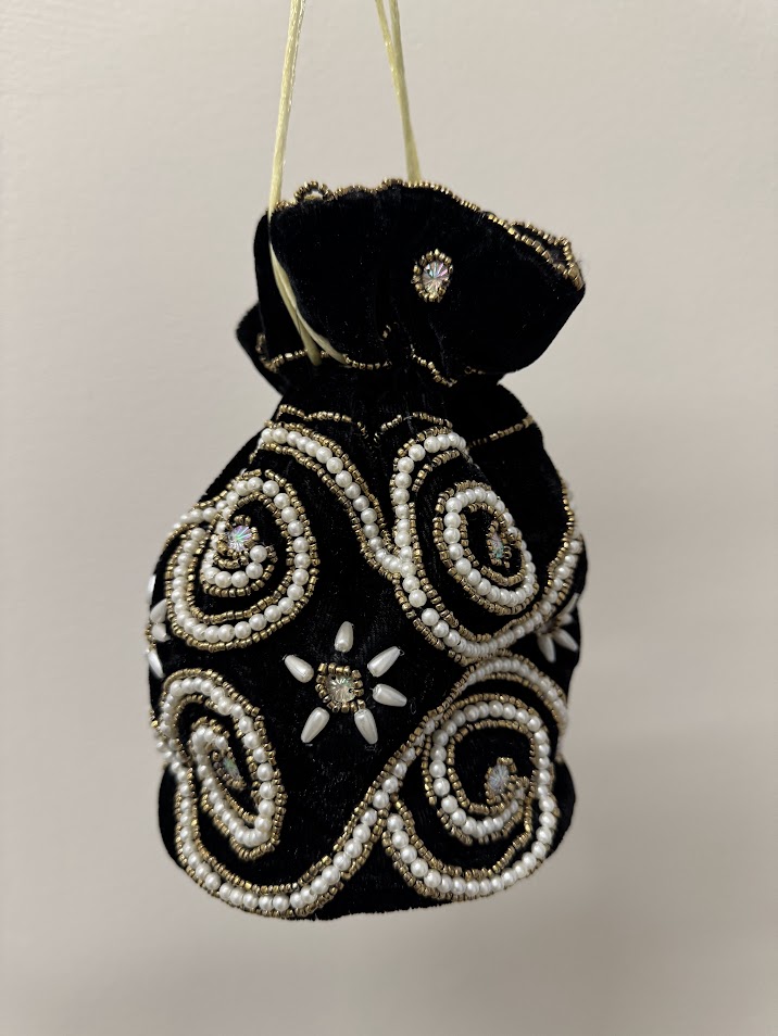 Bombonera terciopelo negra