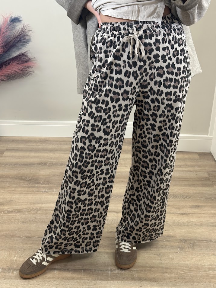 Pantalón animal print beige